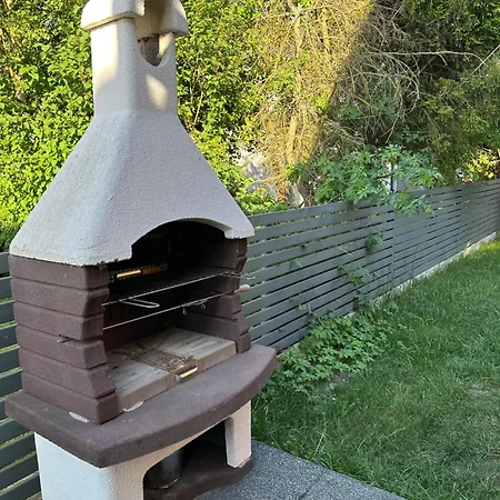 Na Jeziornej Wypoczynkowe Holiday home Zarnowska